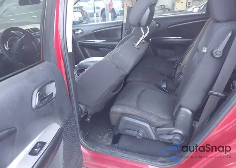 2013 Dodge Journey Sxt z USA, uszkodzony, nr VIN 3C4PDCBG6DT592981